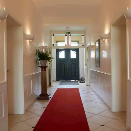 Hotel Snorrenburg Gmbh Burbach (Siegen-Wittgenstein)
