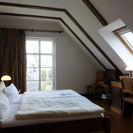 Snorrenburg Gmbh 3*