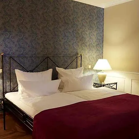 Hotel Snorrenburg Gmbh 3*