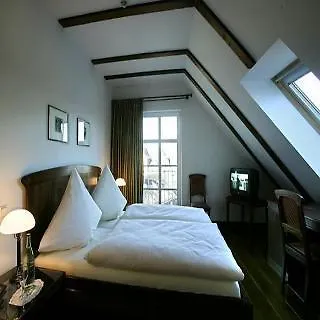 Snorrenburg Gmbh Отель Burbach (Siegen-Wittgenstein)