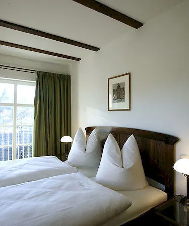 Hotel Snorrenburg Gmbh 3*