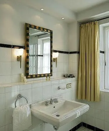 Snorrenburg Gmbh 3* Burbach (Siegen-Wittgenstein)