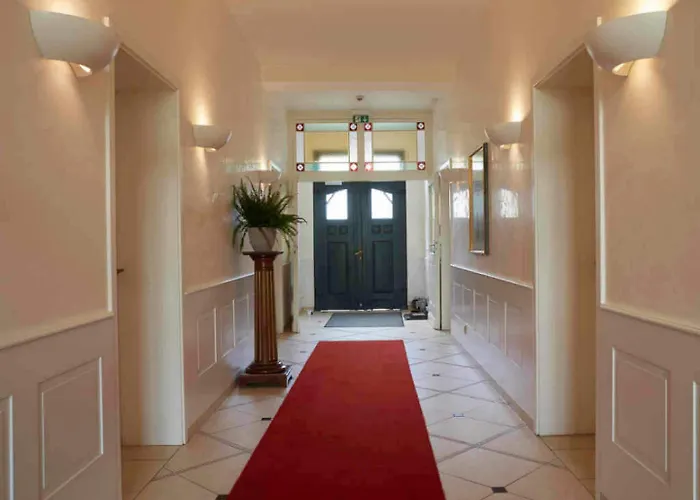 Hotel Snorrenburg Gmbh Burbach (Siegen-Wittgenstein)