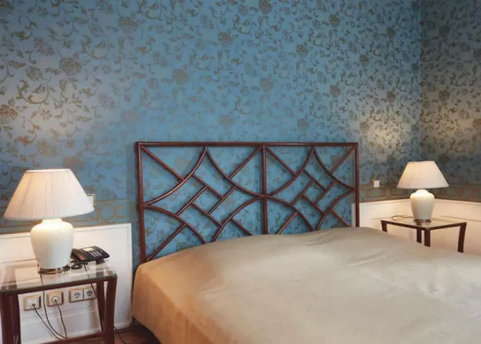 Hotel Snorrenburg Gmbh