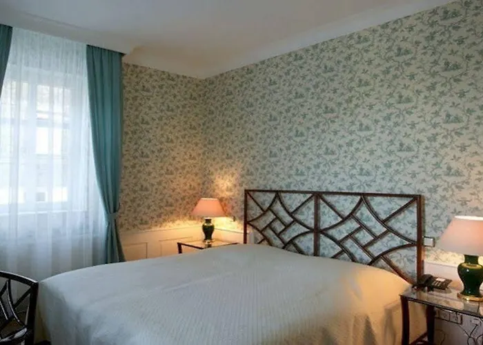 Hotel Snorrenburg Gmbh